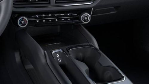 2025 Chevrolet Equinox EV - Images - 23