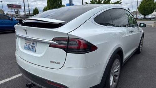 2017 Tesla Model X - Images - 4