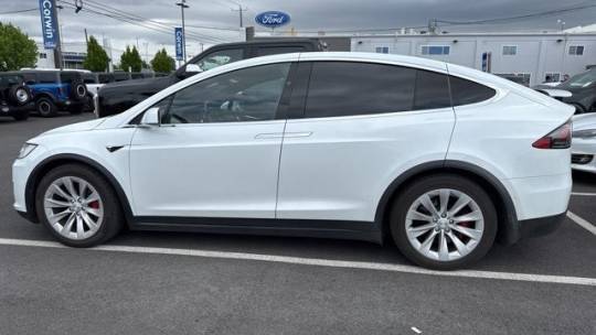 2017 Tesla Model X - Images - 7