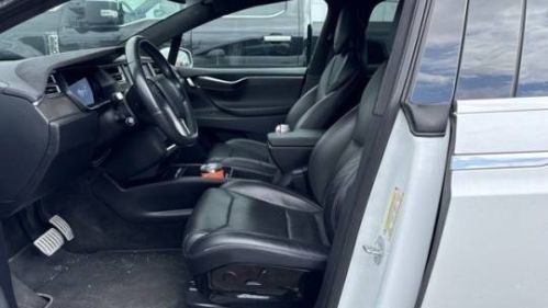 2017 Tesla Model X - Images - 8