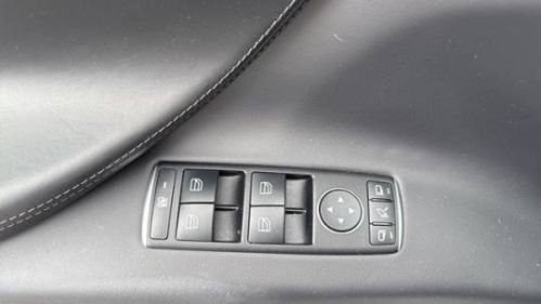 2017 Tesla Model X - Images - 11