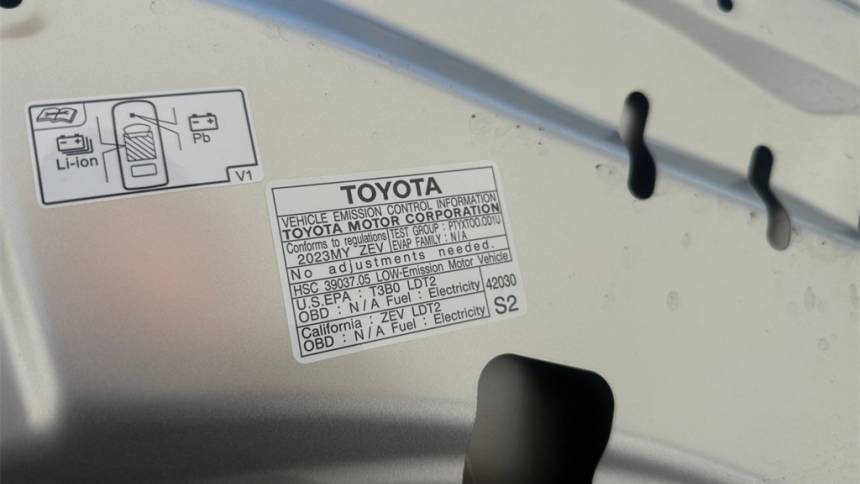 2023 Toyota bZ4X - Images - 31