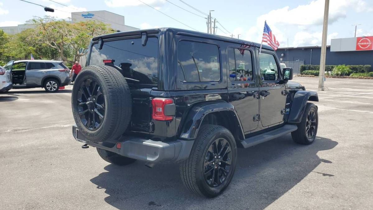 2021 Jeep Wrangler - Images - 5