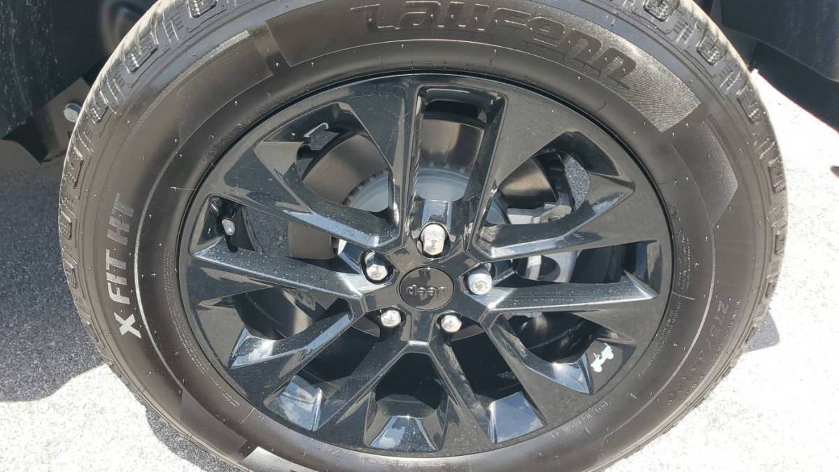 2021 Jeep Wrangler - Images - 9