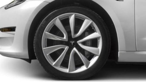 2020 Tesla Model 3 - Images - 11