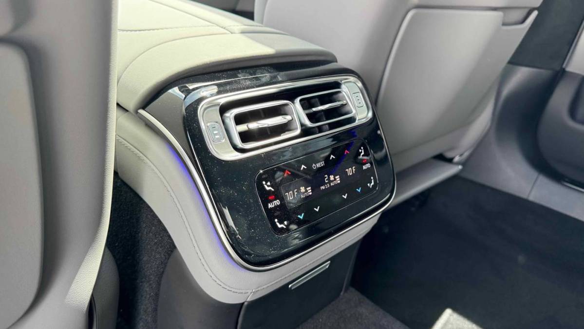 2025 Mercedes S-Class - Images - 29