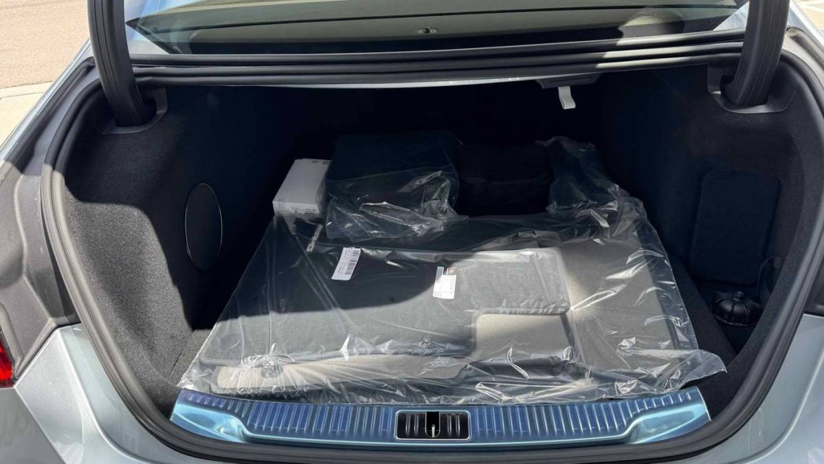 2025 Mercedes S-Class - Images - 30