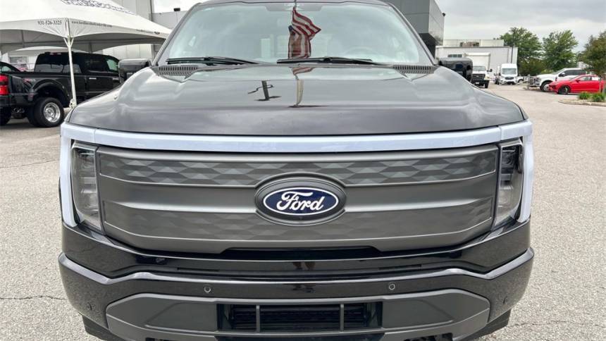 2025 Ford F-150 Lightning - Images - 9