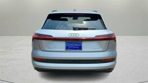 2021 Audi e-tron - Images - 4