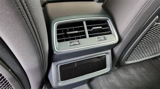 2021 Audi e-tron - Images - 16