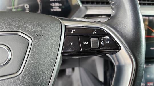 2021 Audi e-tron - Images - 27