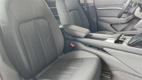 2021 Audi e-tron - Images - 37