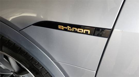 2021 Audi e-tron - Images - 45
