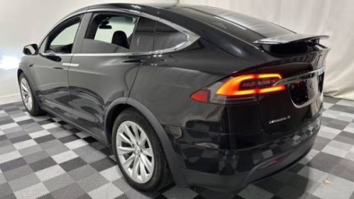 2017 Tesla Model X - Images - 5