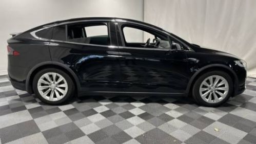 2017 Tesla Model X - Images - 8