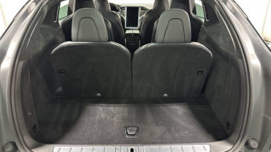 2017 Tesla Model X - Images - 11