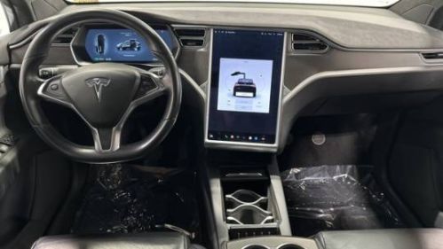 2017 Tesla Model X - Images - 13