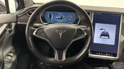 2017 Tesla Model X - Images - 16