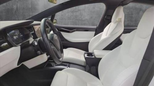 2019 Tesla Model X - Images - 16