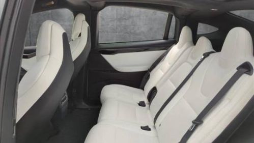2019 Tesla Model X - Images - 17