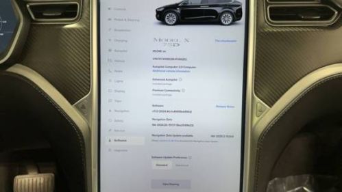 2017 Tesla Model X - Images - 20