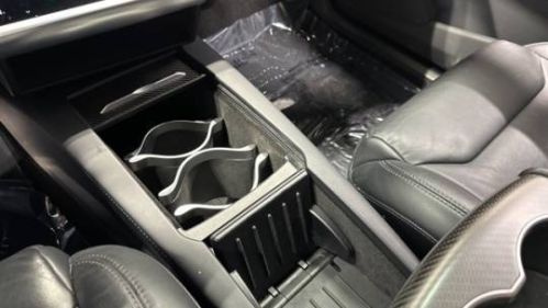 2017 Tesla Model X - Images - 22