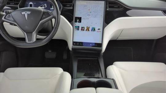 2019 Tesla Model X - Images - 20