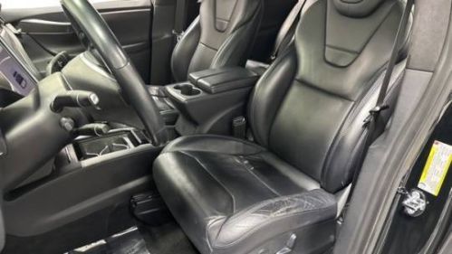 2017 Tesla Model X - Images - 23