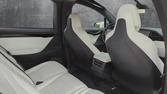 2019 Tesla Model X - Images - 23