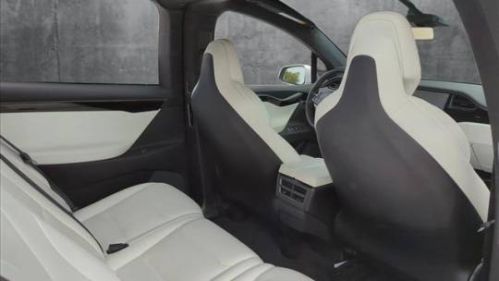 2019 Tesla Model X - Images - 23