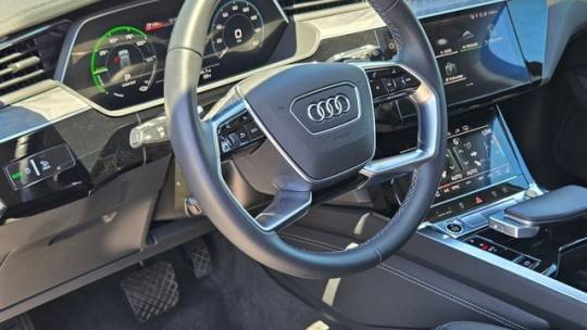 2023 Audi e-tron - Images - 8