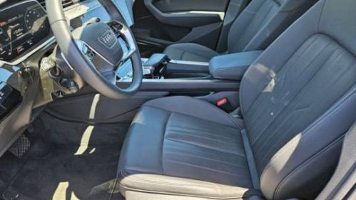 2023 Audi e-tron - Images - 11