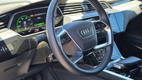 2023 Audi e-tron - Images - 8