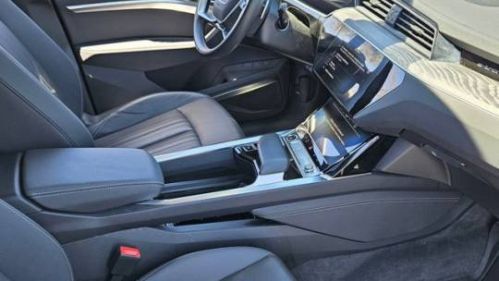 2023 Audi e-tron - Images - 14