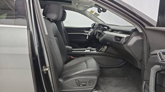 2021 Audi e-tron - Images - 8