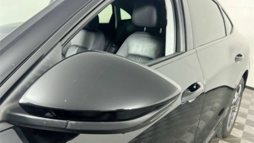 2021 Audi e-tron - Images - 12