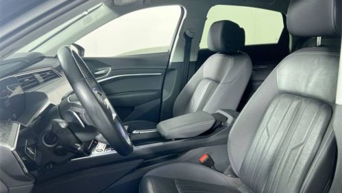 2021 Audi e-tron - Images - 14