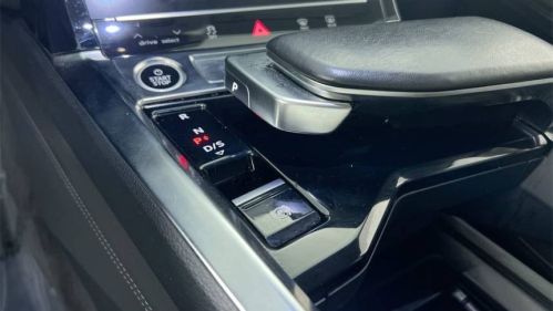 2021 Audi e-tron - Images - 24