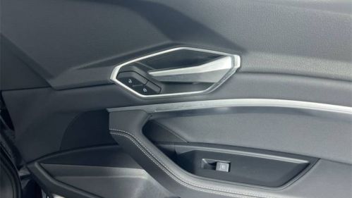 2021 Audi e-tron - Images - 33