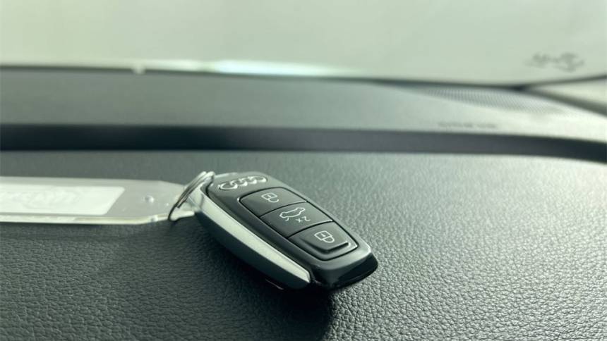 2021 Audi e-tron - Images - 36