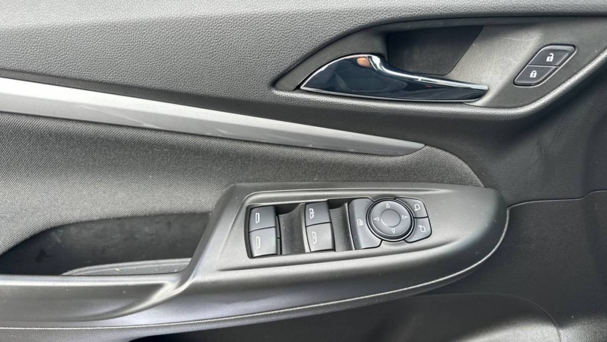 2023 Chevrolet Bolt - Images - 12