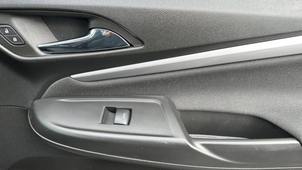 2023 Chevrolet Bolt - Images - 21