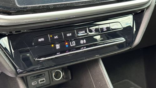 2023 Chevrolet Bolt - Images - 28