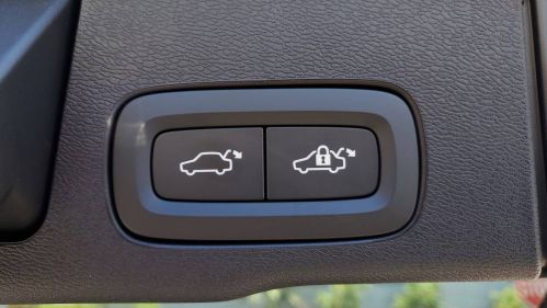 2025 Volvo XC60 - Images - 9