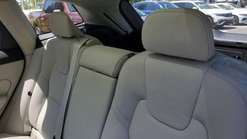 2025 Volvo XC60 - Images - 11