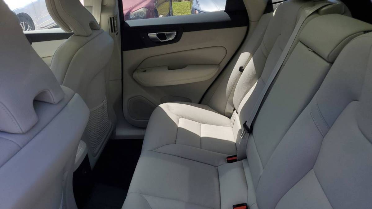 2025 Volvo XC60 - Images - 12