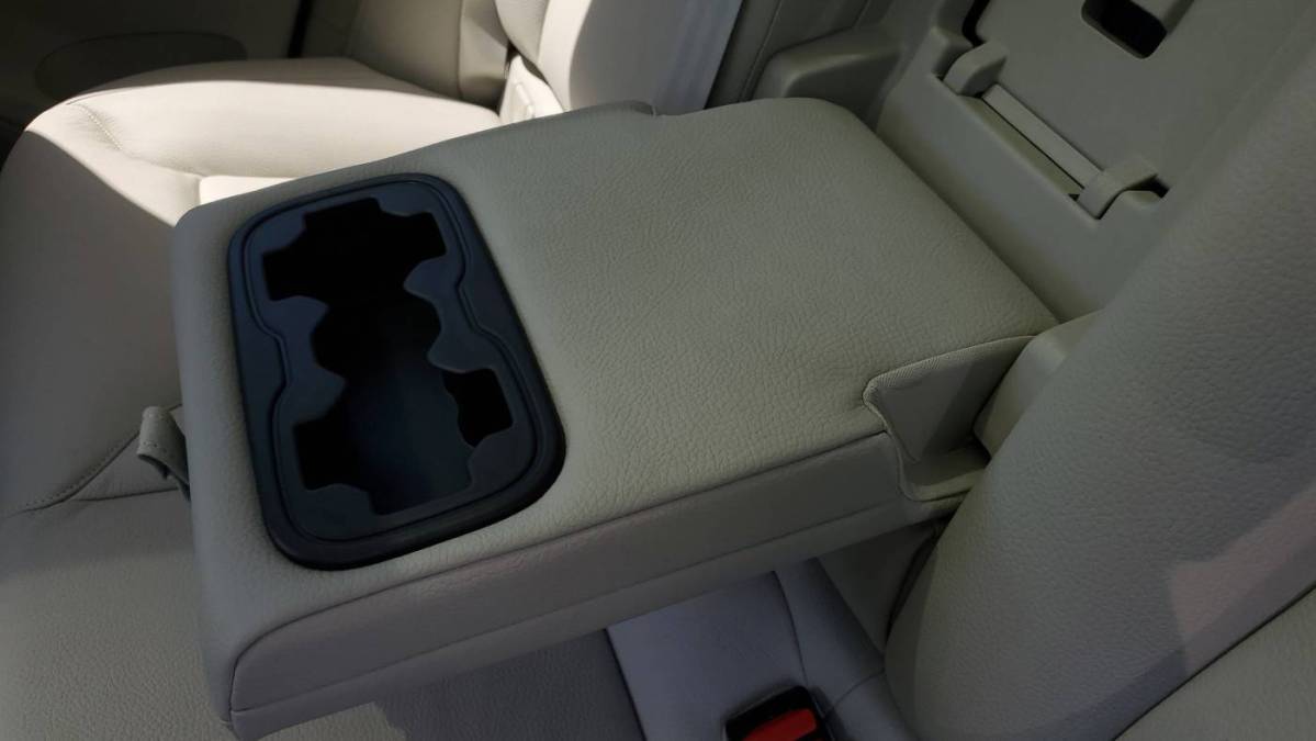 2025 Volvo XC60 - Images - 13