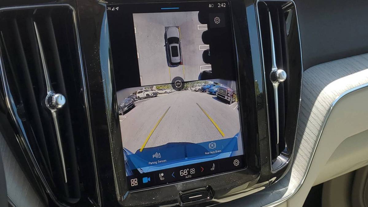 2025 Volvo XC60 - Images - 30