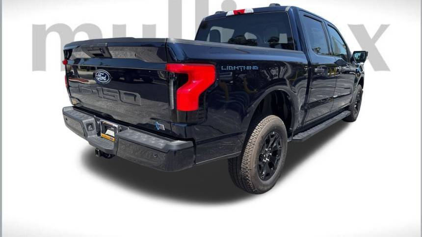2025 Ford F-150 Lightning - Images - 11