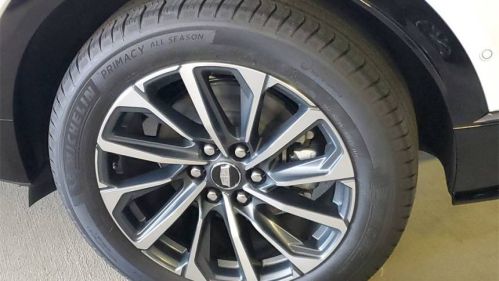 2025 Cadillac Lyriq - Images - 5